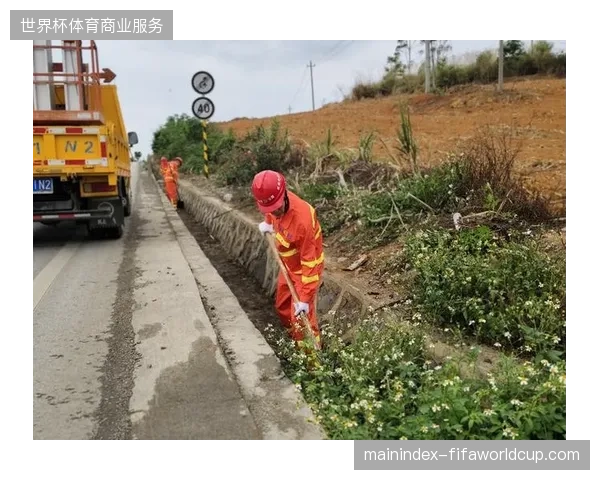 现代防守新课题出现，各队边中卫的横向移动补防能力将面临极大考验